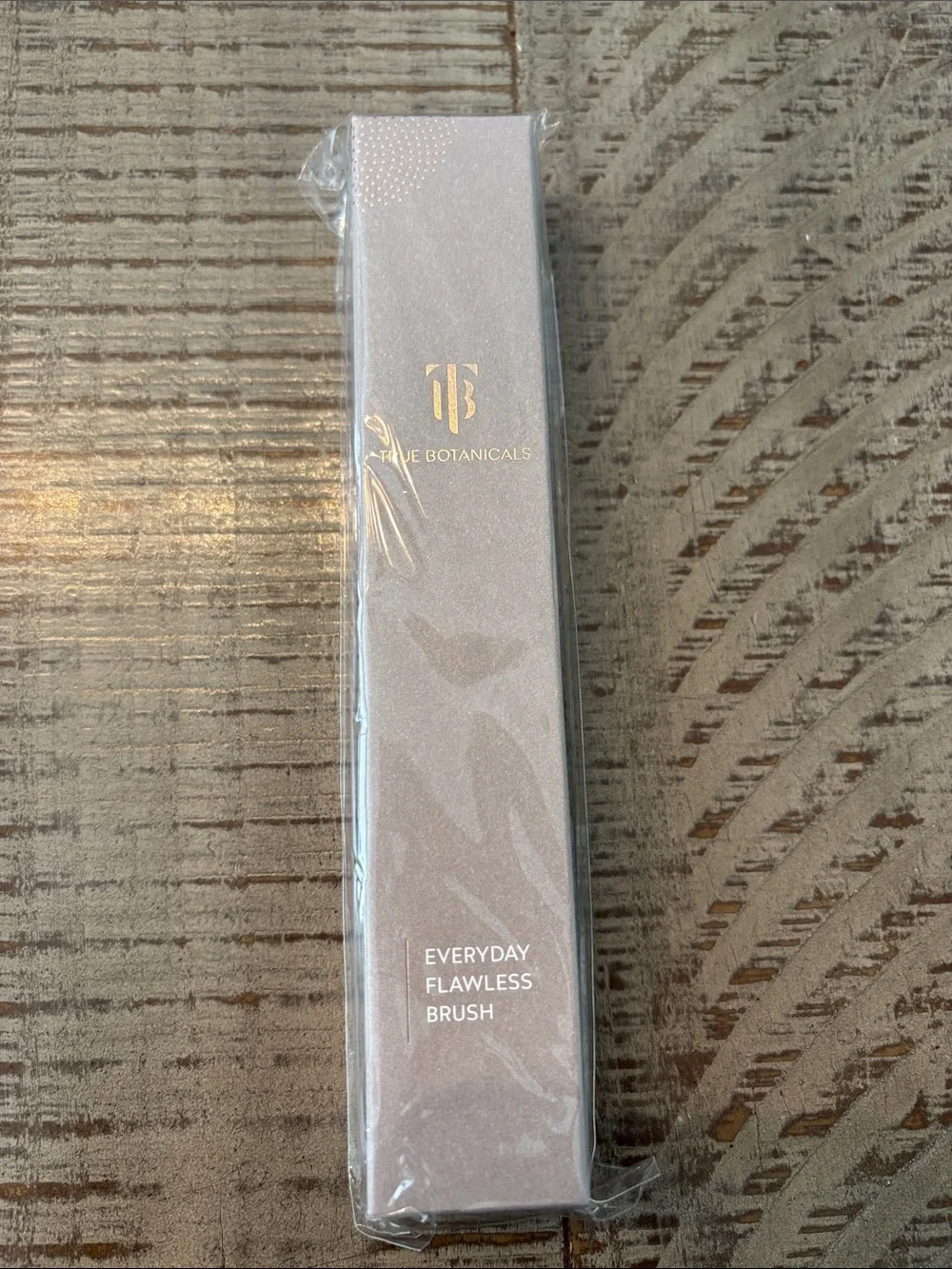 NIP True Botanicals Everyday Flawless Brush
